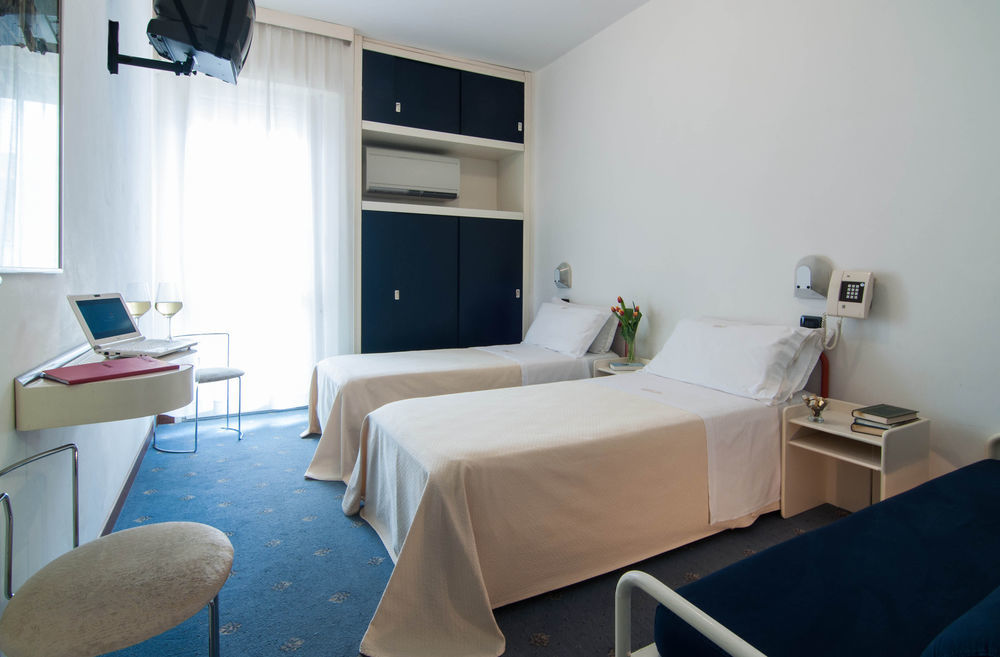 Hotel Nettuno Pesaro Zewnętrze zdjęcie