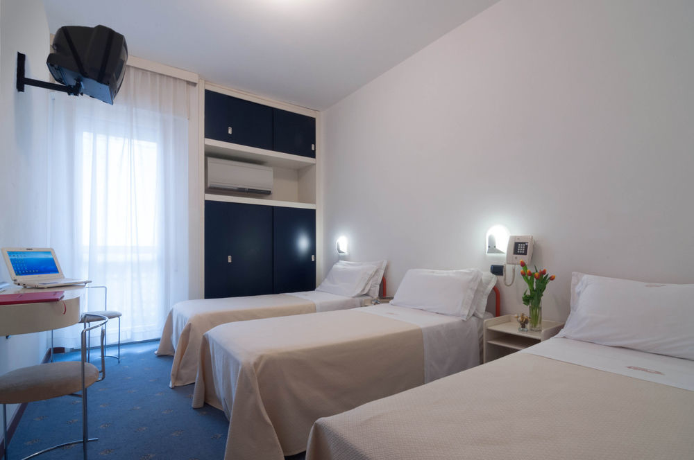 Hotel Nettuno Pesaro Zewnętrze zdjęcie